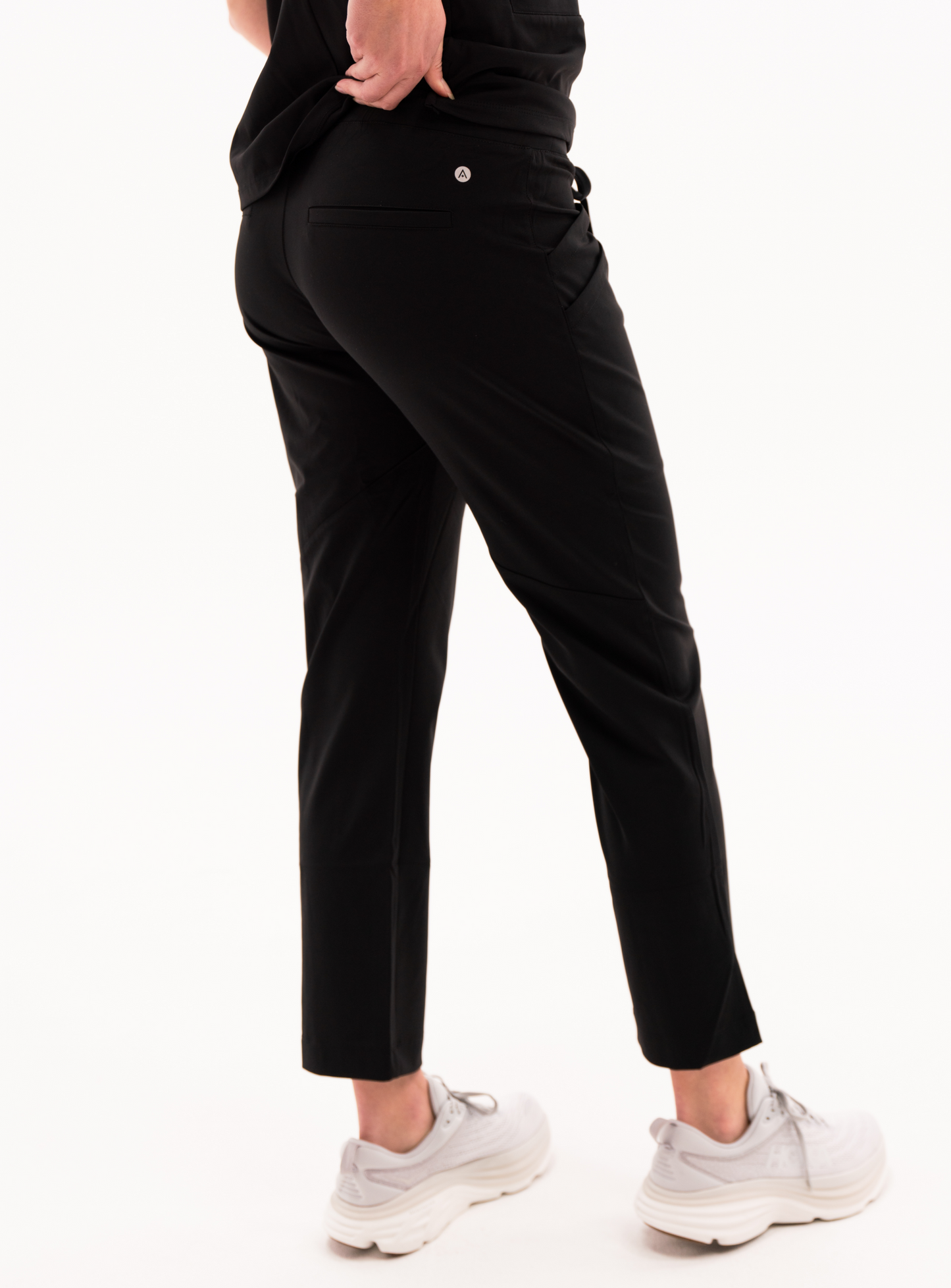 Maggie™ Tapered Crop Scrub Pant - Black