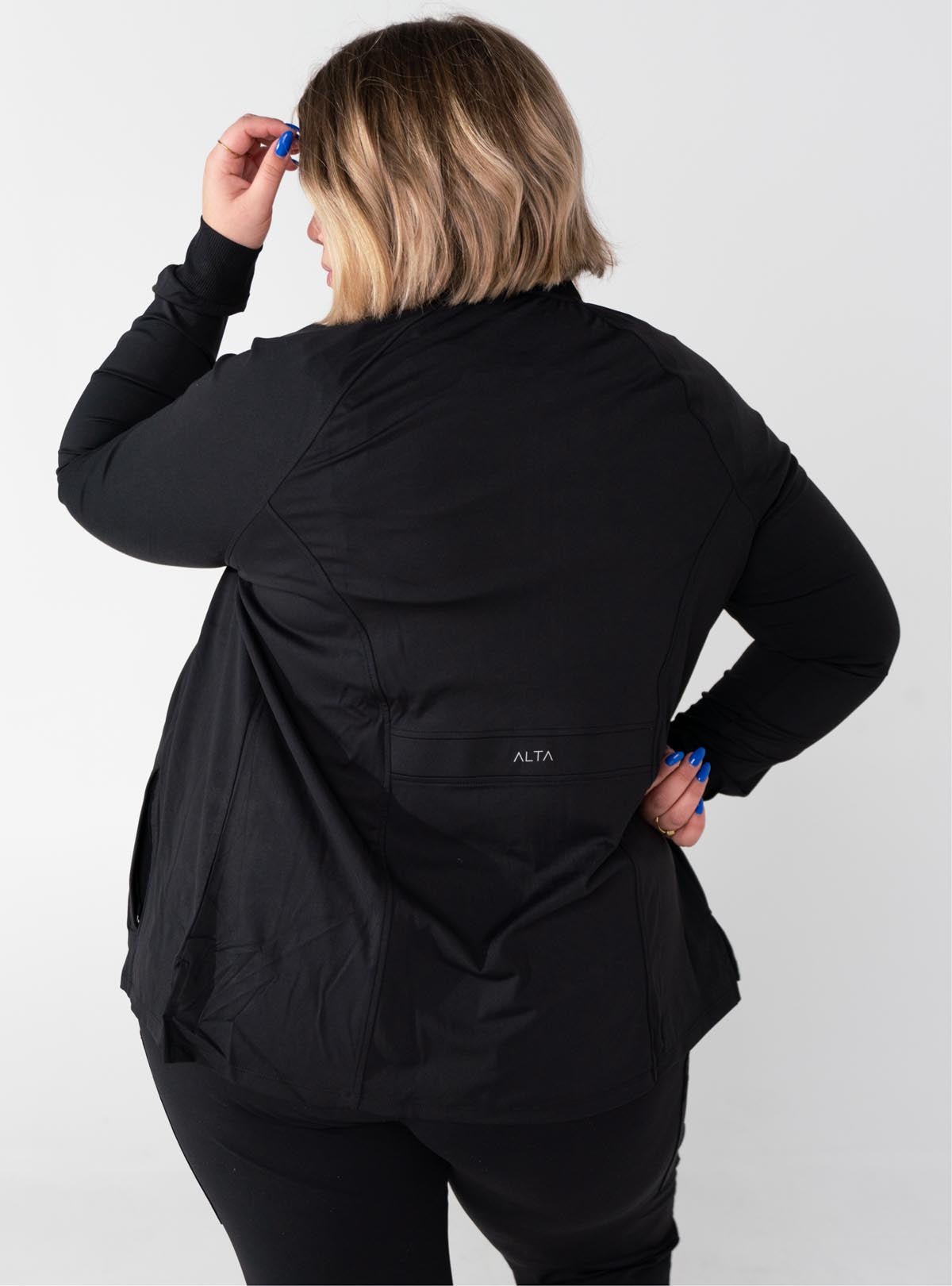 Kelly™ Performance Scrub Jacket
