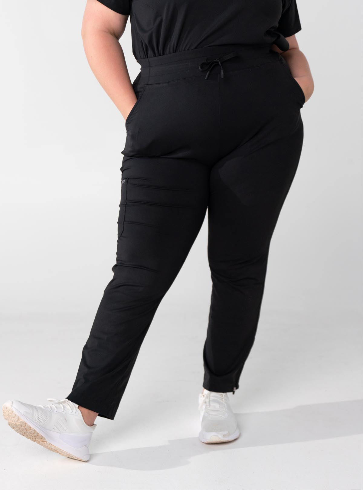 Macee™ Straight Leg Scrub Pant