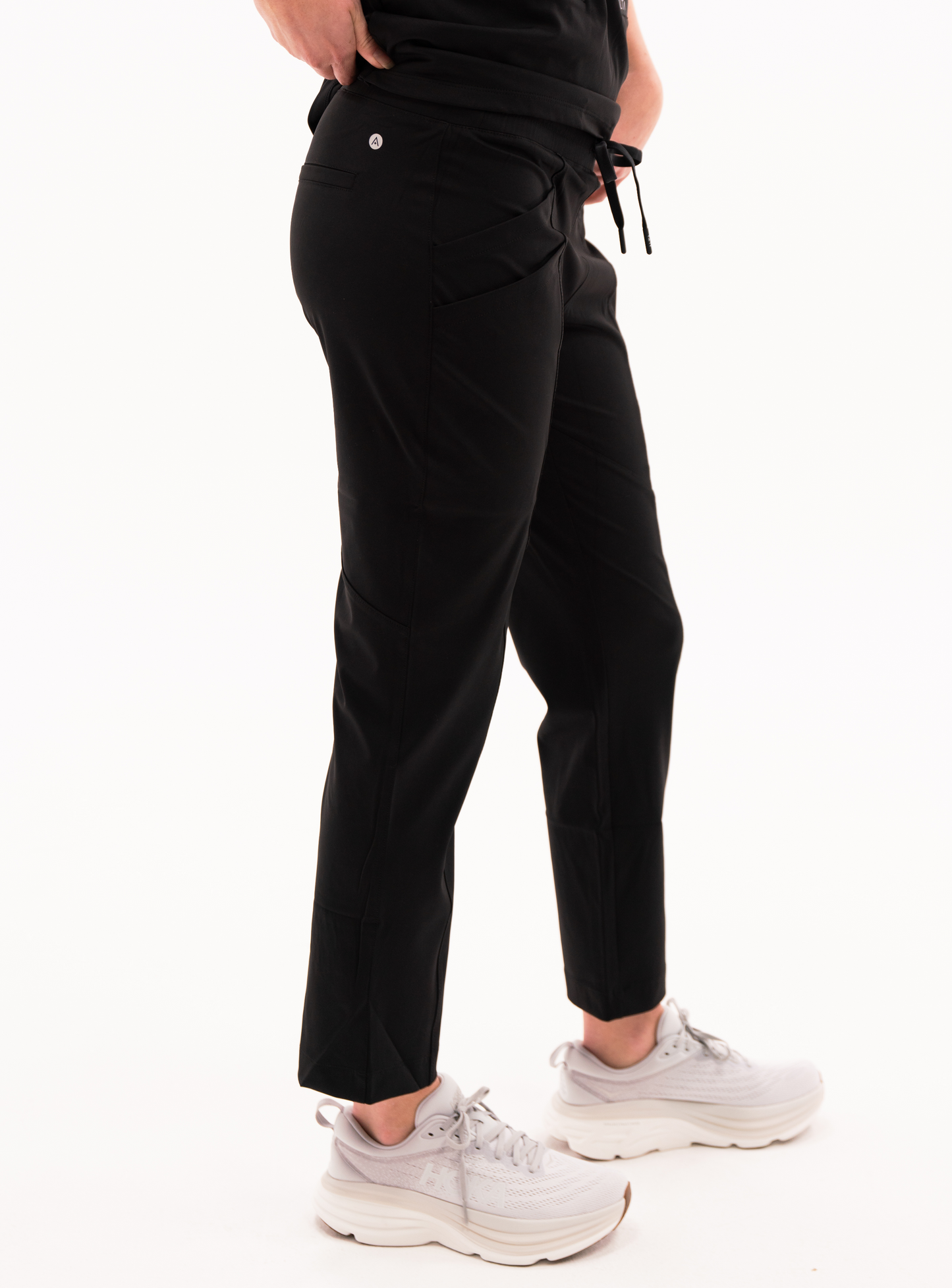 Maggie™ Tapered Crop Scrub Pant - Black