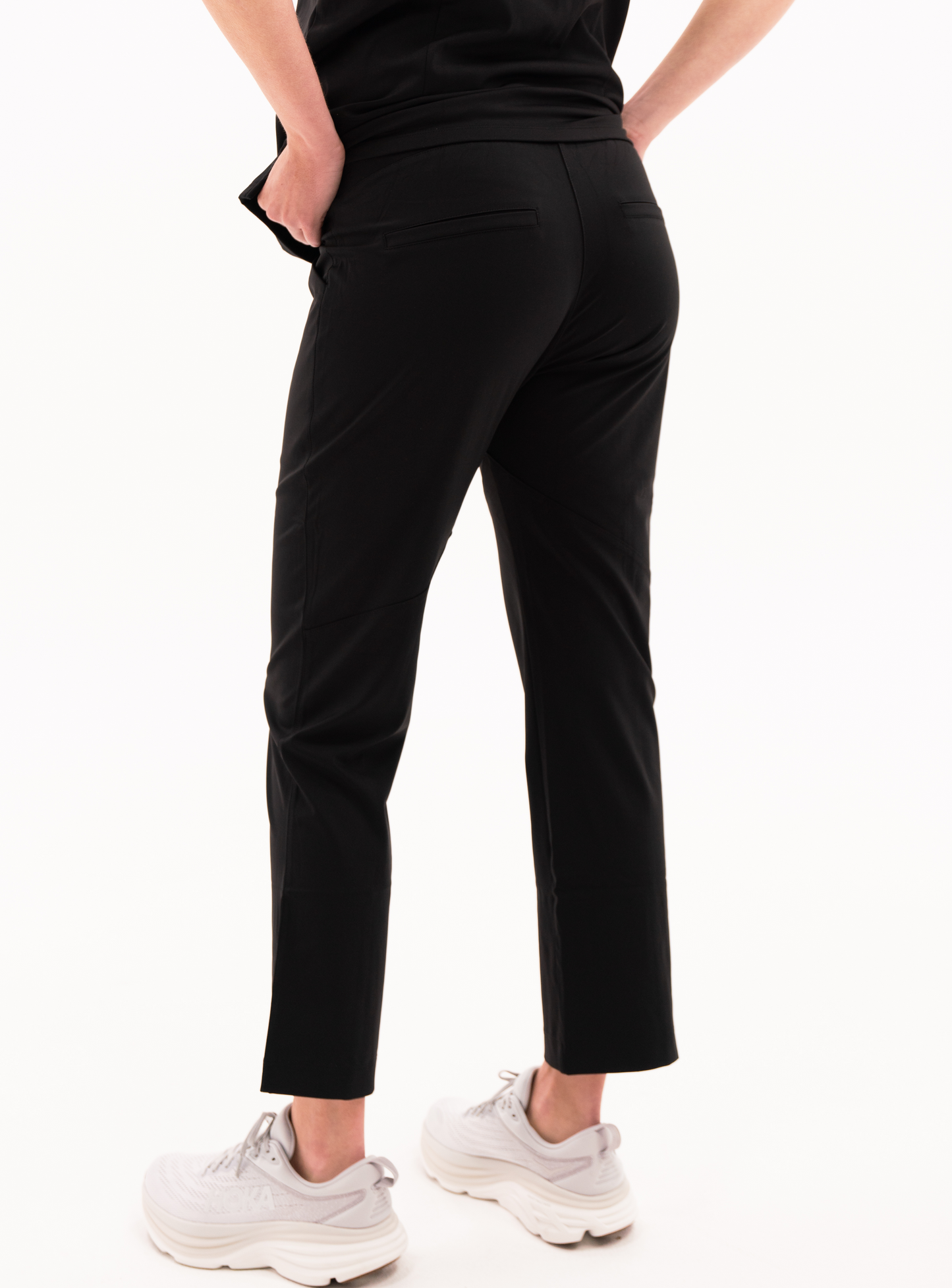 Maggie™ Tapered Crop Scrub Pant - Black