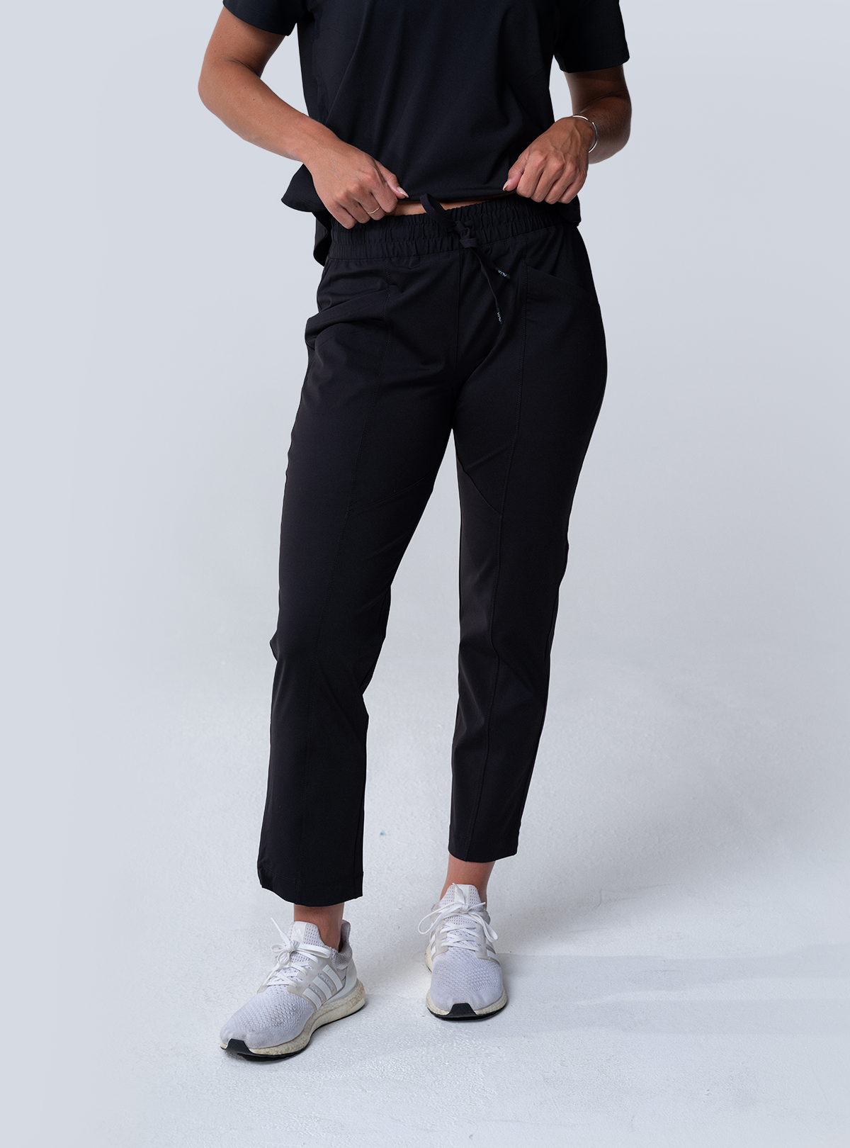 Maggie Tapered Crop Scrub Pant - Black - Front