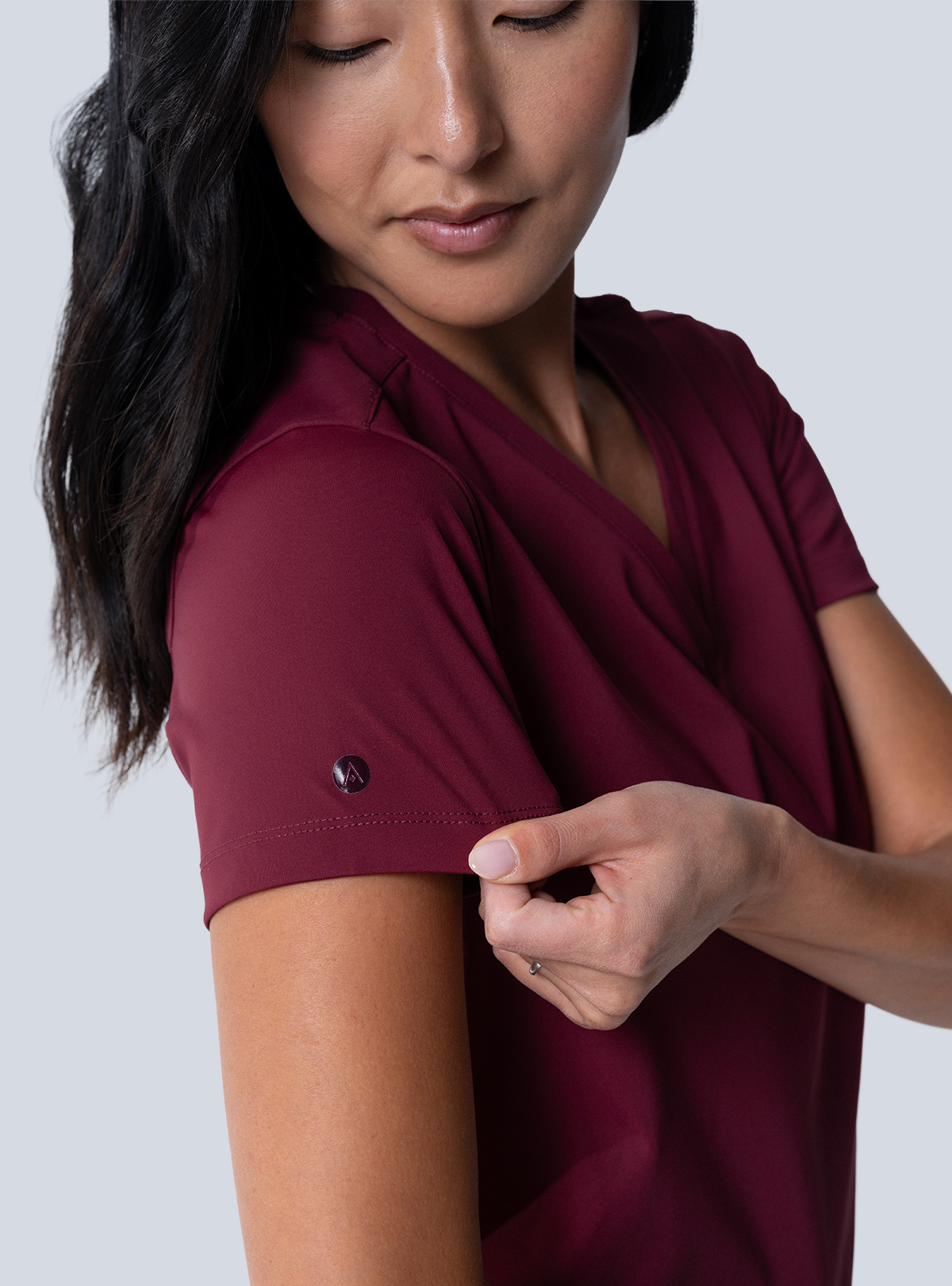Taunya Two-Pocket Scrub Top - Burgundy - Detail 3
