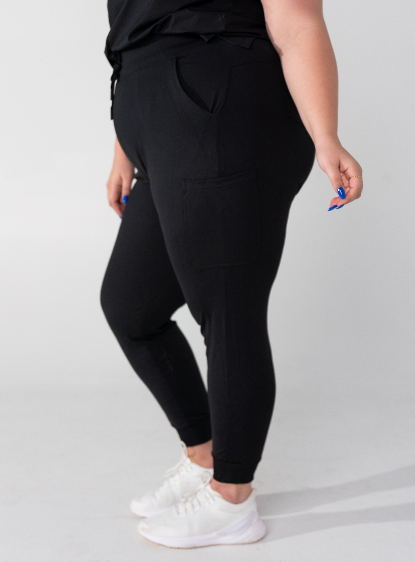 Jana™ Jogger Scrub Pant - Black