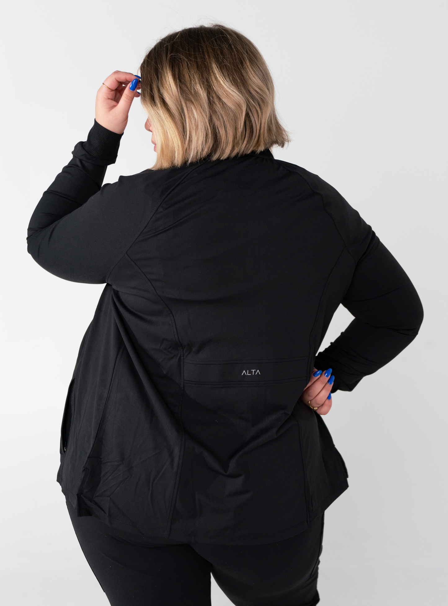 Kelly™ Performance Scrub Jacket - Black