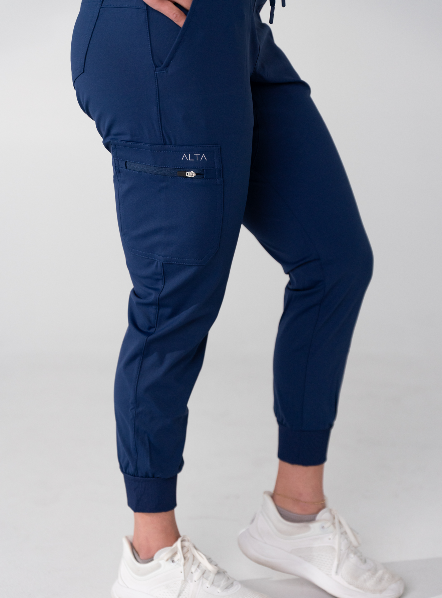 Jana™ Jogger Scrub Pant - Navy