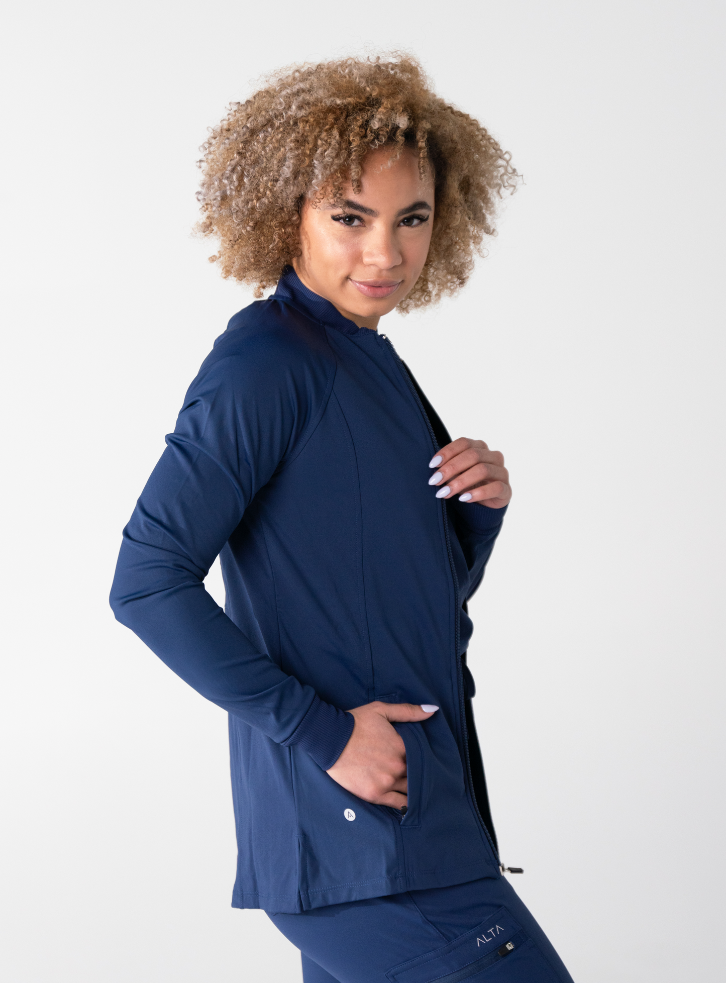 Kelly™ Performance Scrub Jacket - Navy